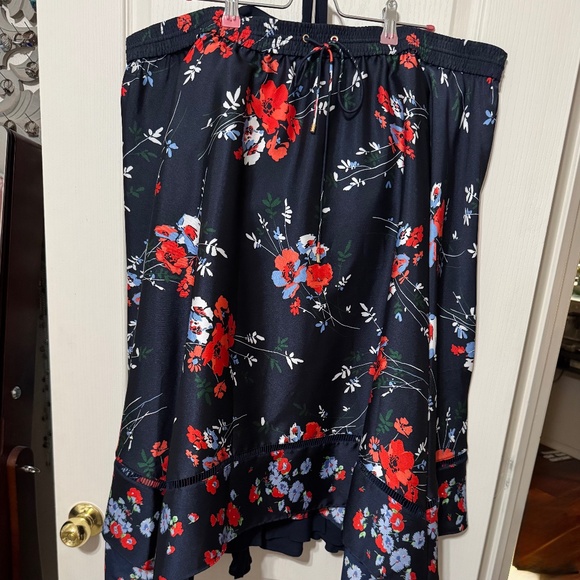 Ralph Lauren Satin Floral Skirt - Picture 1 of 3